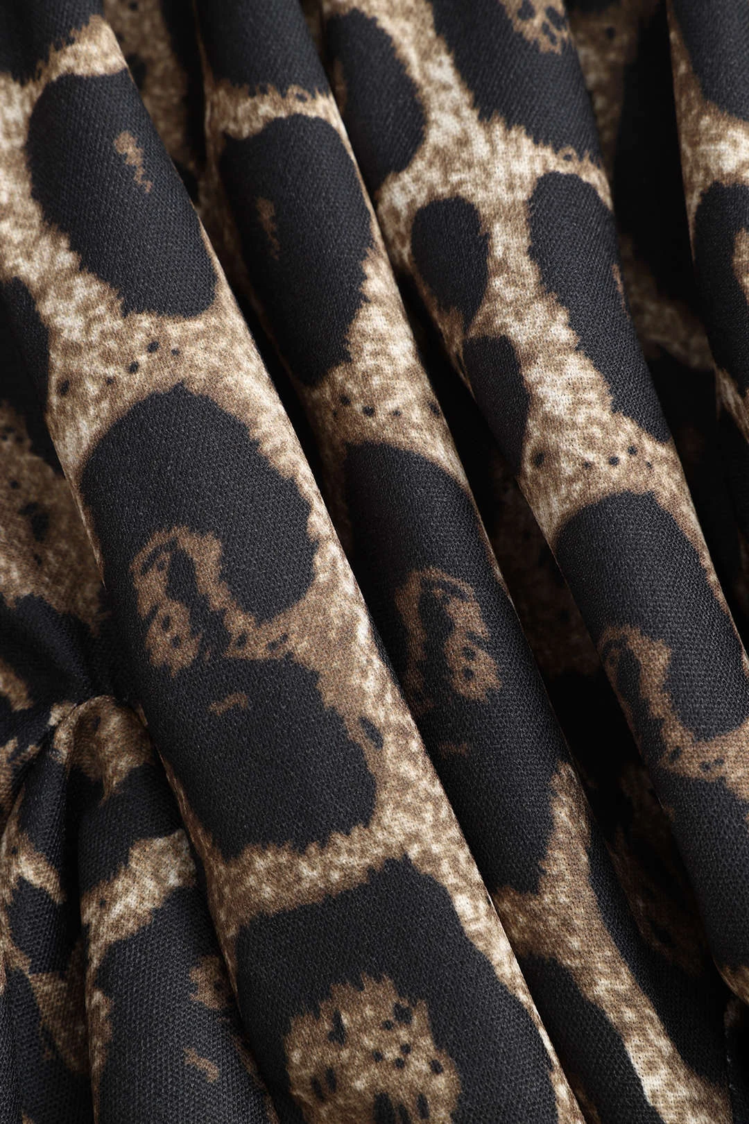 Leopard Print Pleated Skirt 4 Leopard Print Pleated Skirt - Image 4